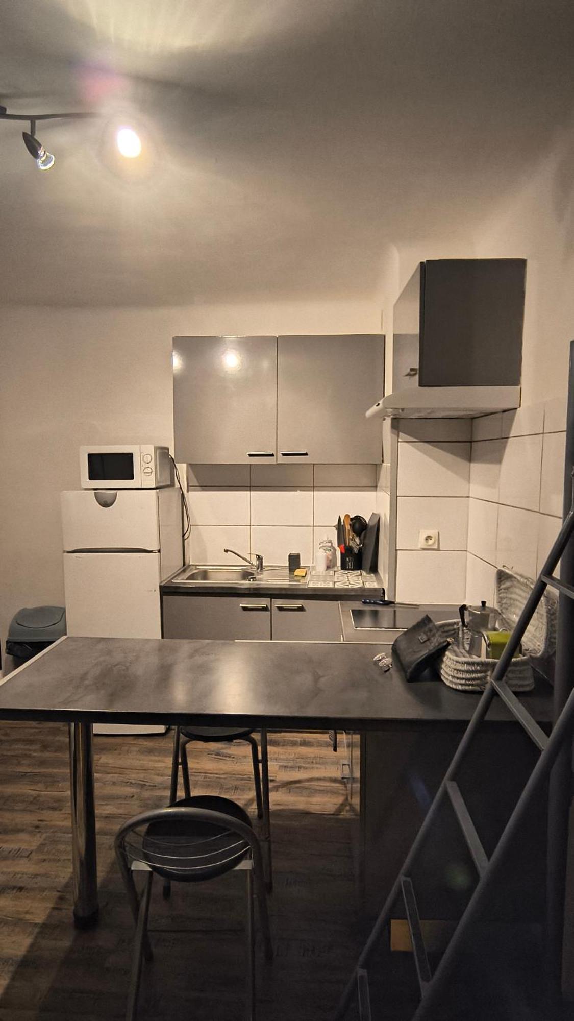 Centre Avec Terrasse Apartamento