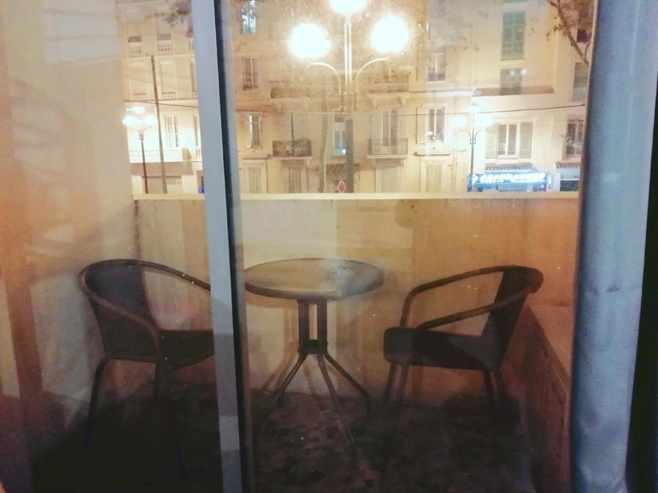Centre Avec Terrasse * Cannes